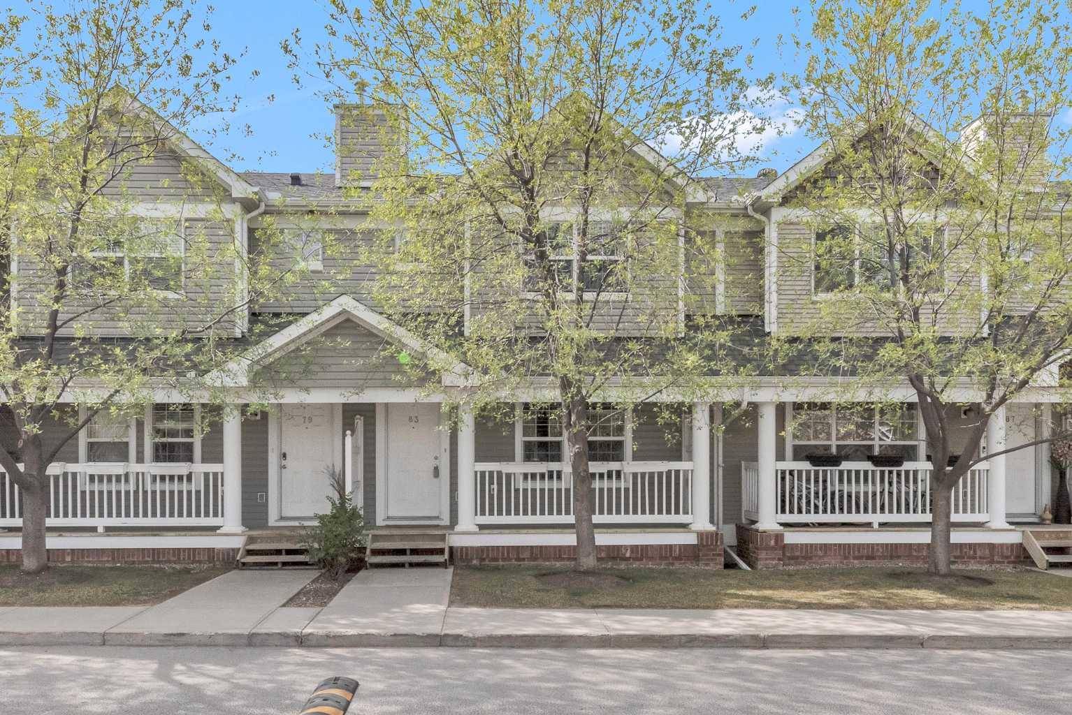 83 Country Village Gate NE,  Calgary,  AB T3K 0E7