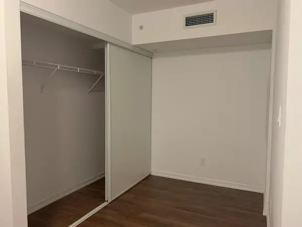Toronto C01, ON M6J 0B1,68 Abell ST #506