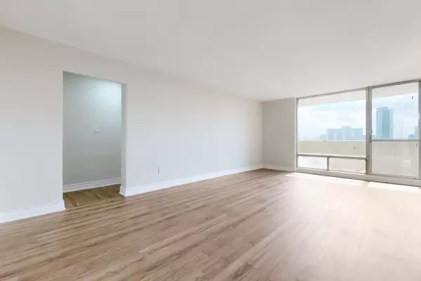 Toronto E03, ON M4C 5L4,1 Massey SQ #1506
