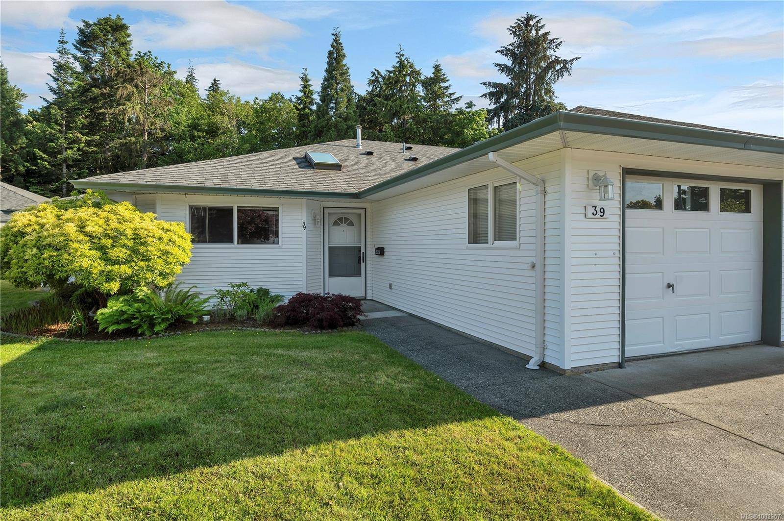 Campbell River, BC V9W 1W2,396 Harrogate Rd #39