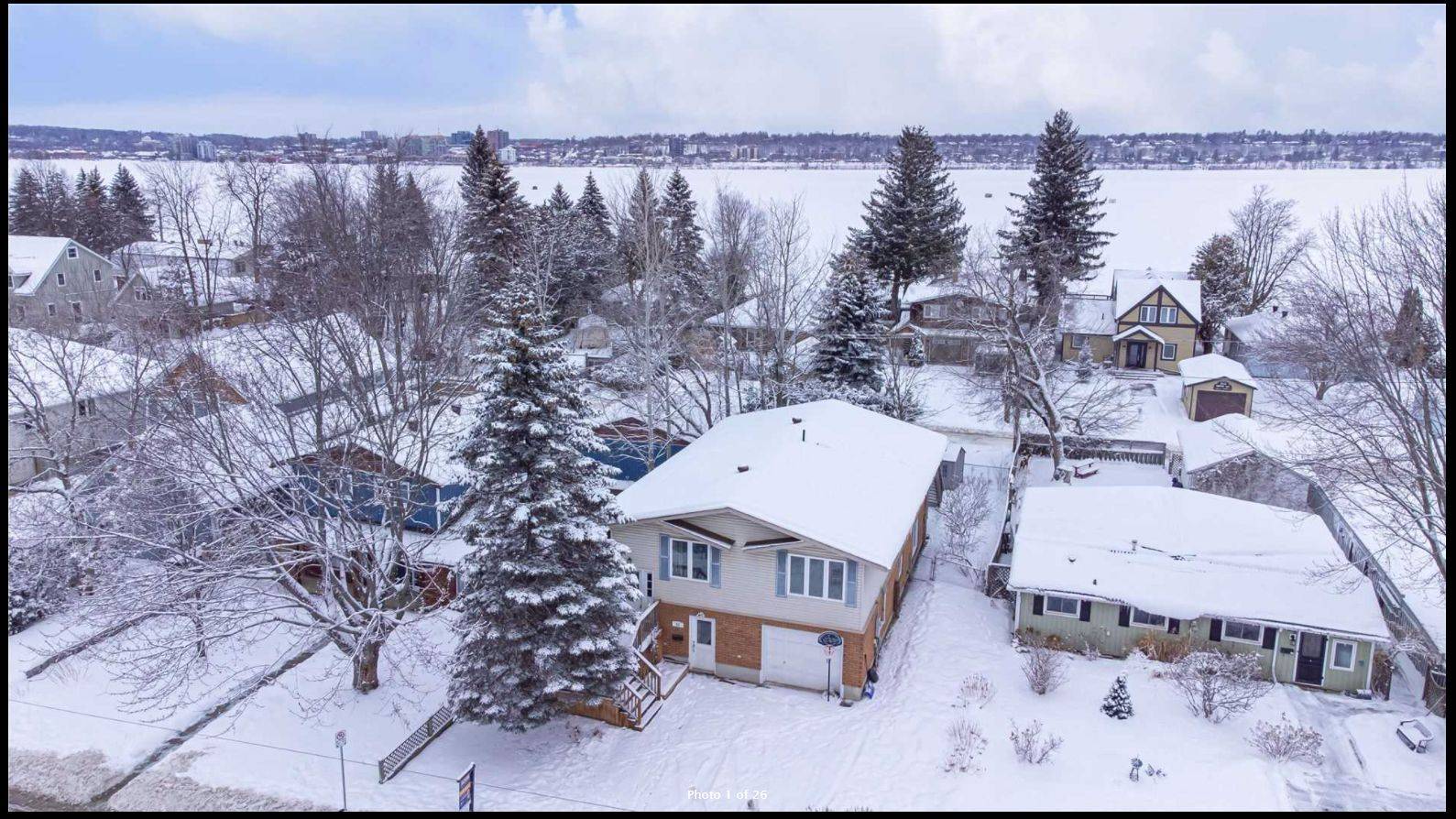 22 Brennan AVE #1, Barrie, ON L4N 3X3