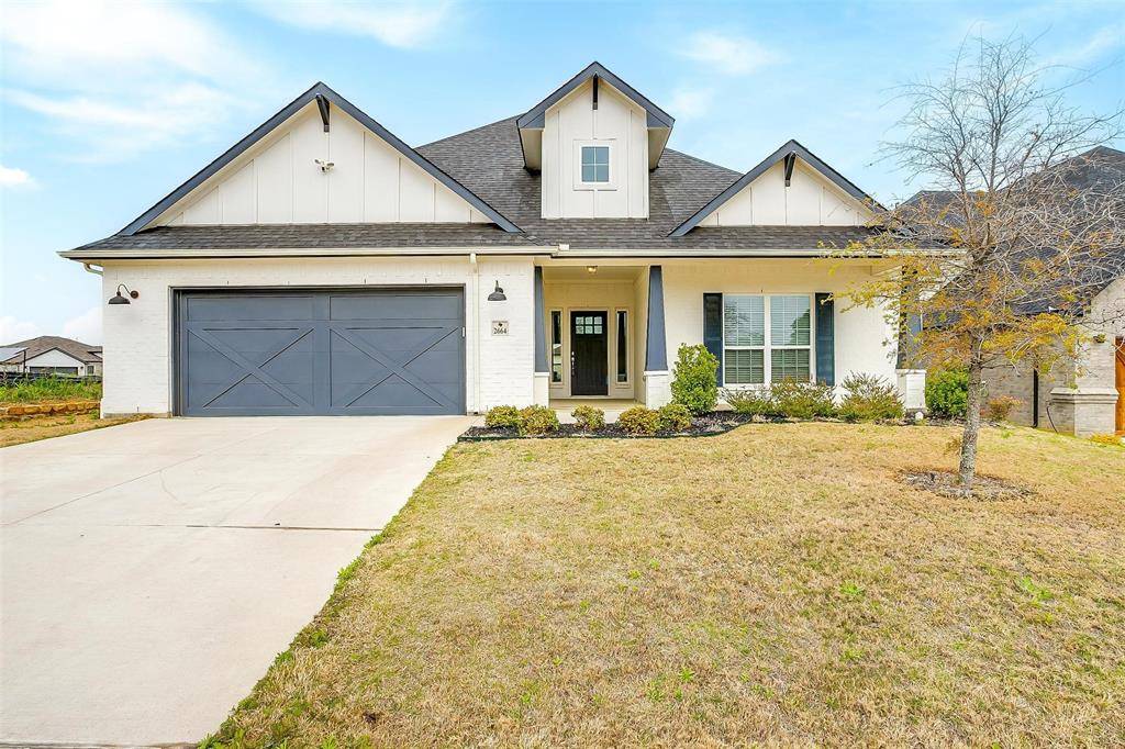 2664 Streamside Drive, Burleson, TX 76028