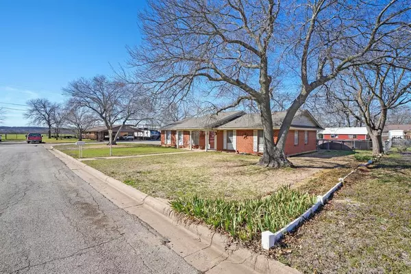 Mineral Wells, TX 76067,2104 22nd Avenue SE