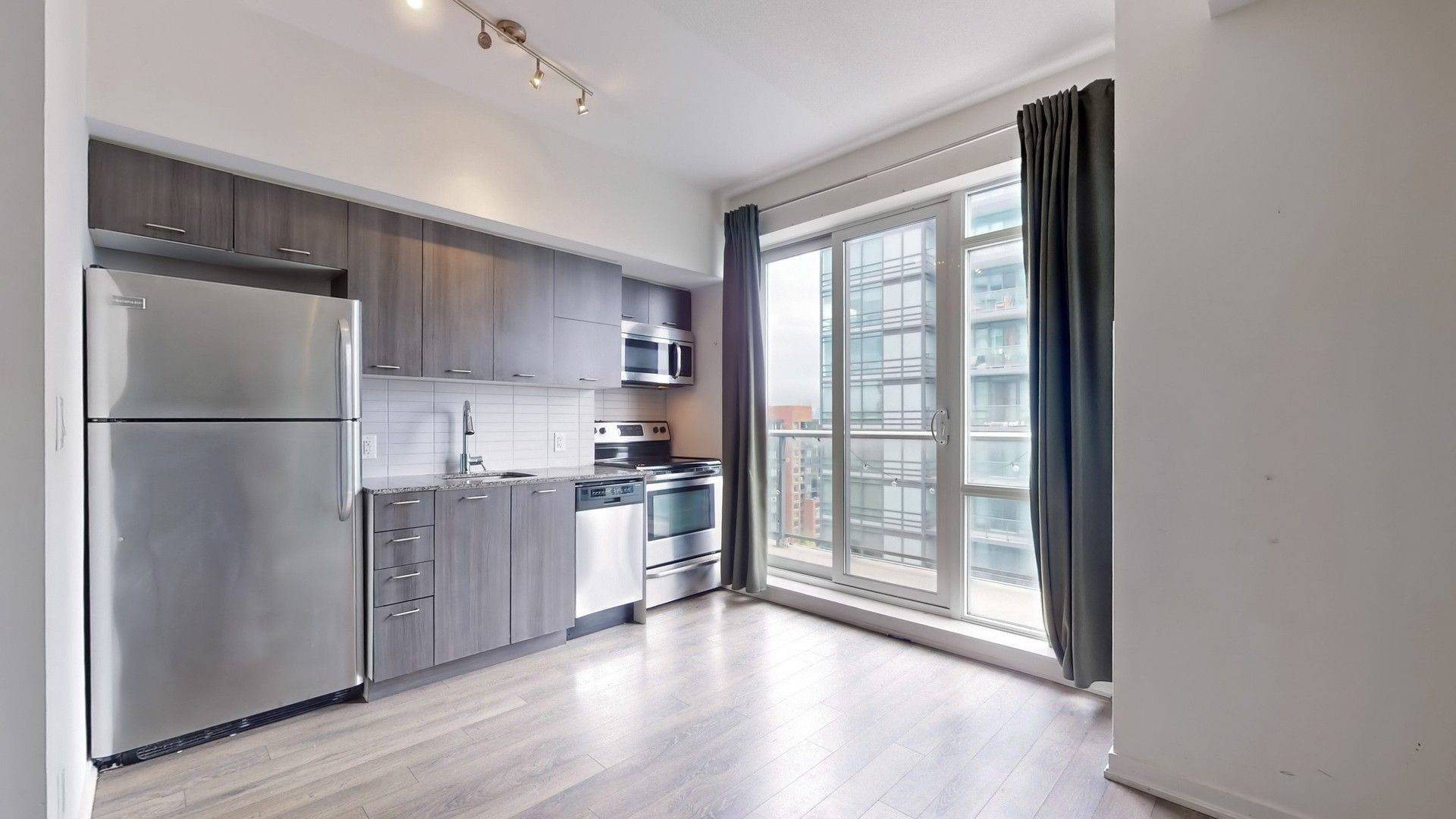 Toronto C01, ON M6K 1E6,20 Joe Shuster WAY #1404