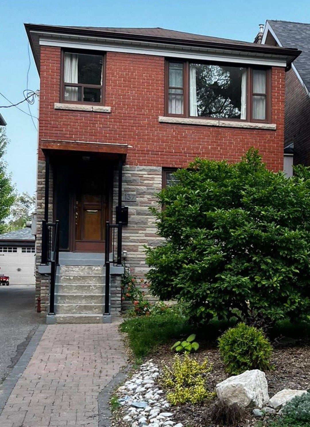 Toronto W02, ON M6P 2Z6,137 Evelyn AVE