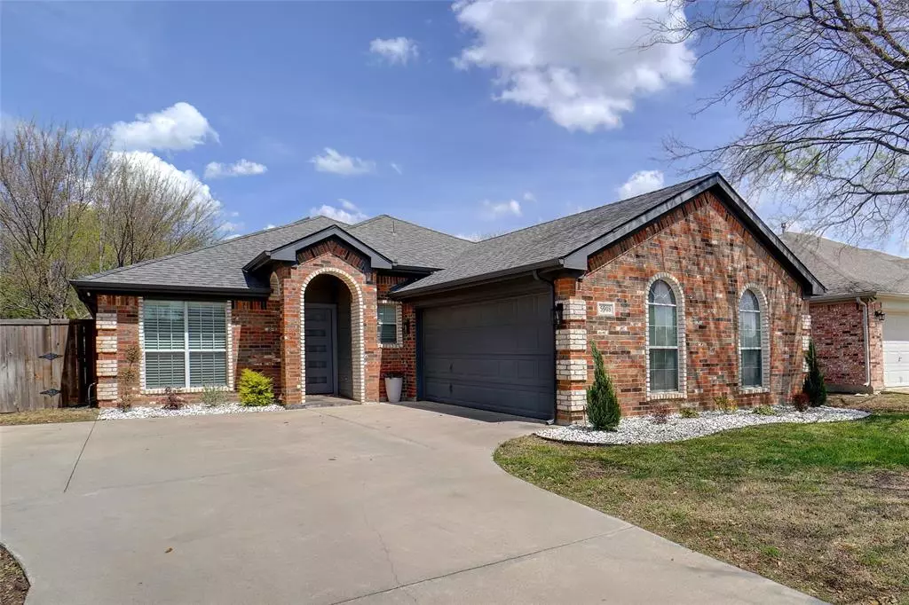 Denton, TX 76226,5908 Creekway Drive