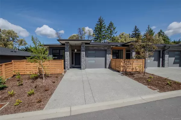 1234 Viewtop Rd #116, Duncan, BC V9L 0H7