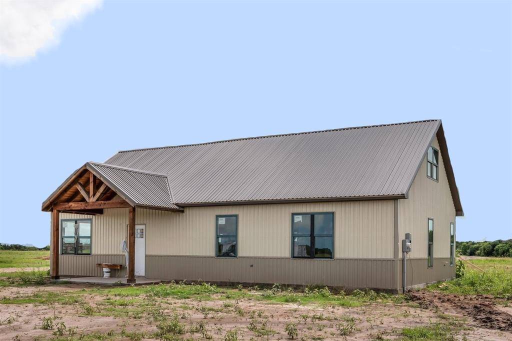 Elm Mott, TX 76640,182 S Baese Road