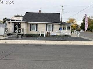 Hermiston, OR 97838,319 W Locus AVE