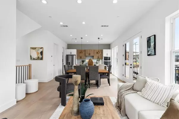 Dallas, TX 75203,604 N Ewing Avenue #101