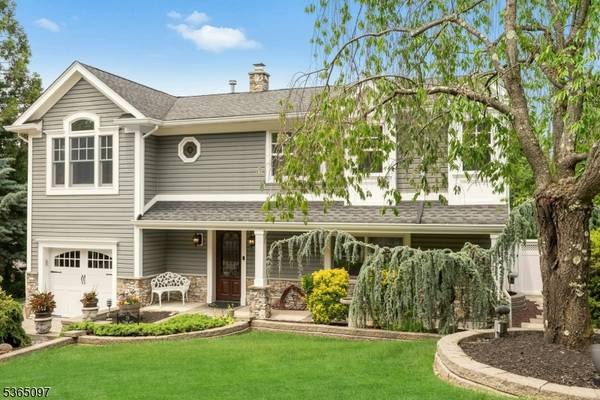 29 Borman Dr, Wanaque Boro, NJ 07465