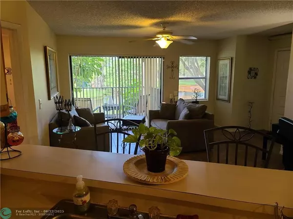 Sunrise, FL 33322,9999 Summerbreeze Dr #417