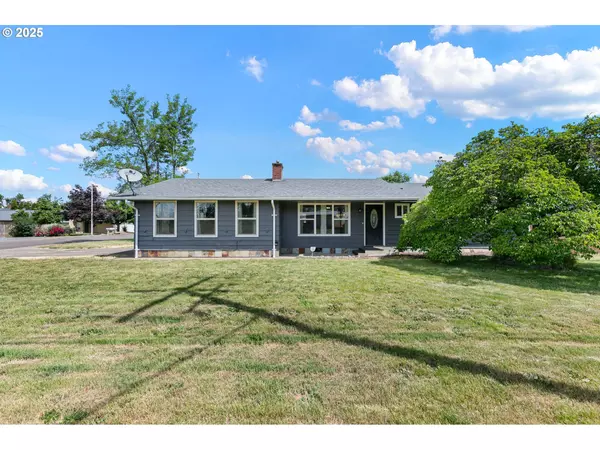 770 W OREGON AVE, Creswell, OR 97426