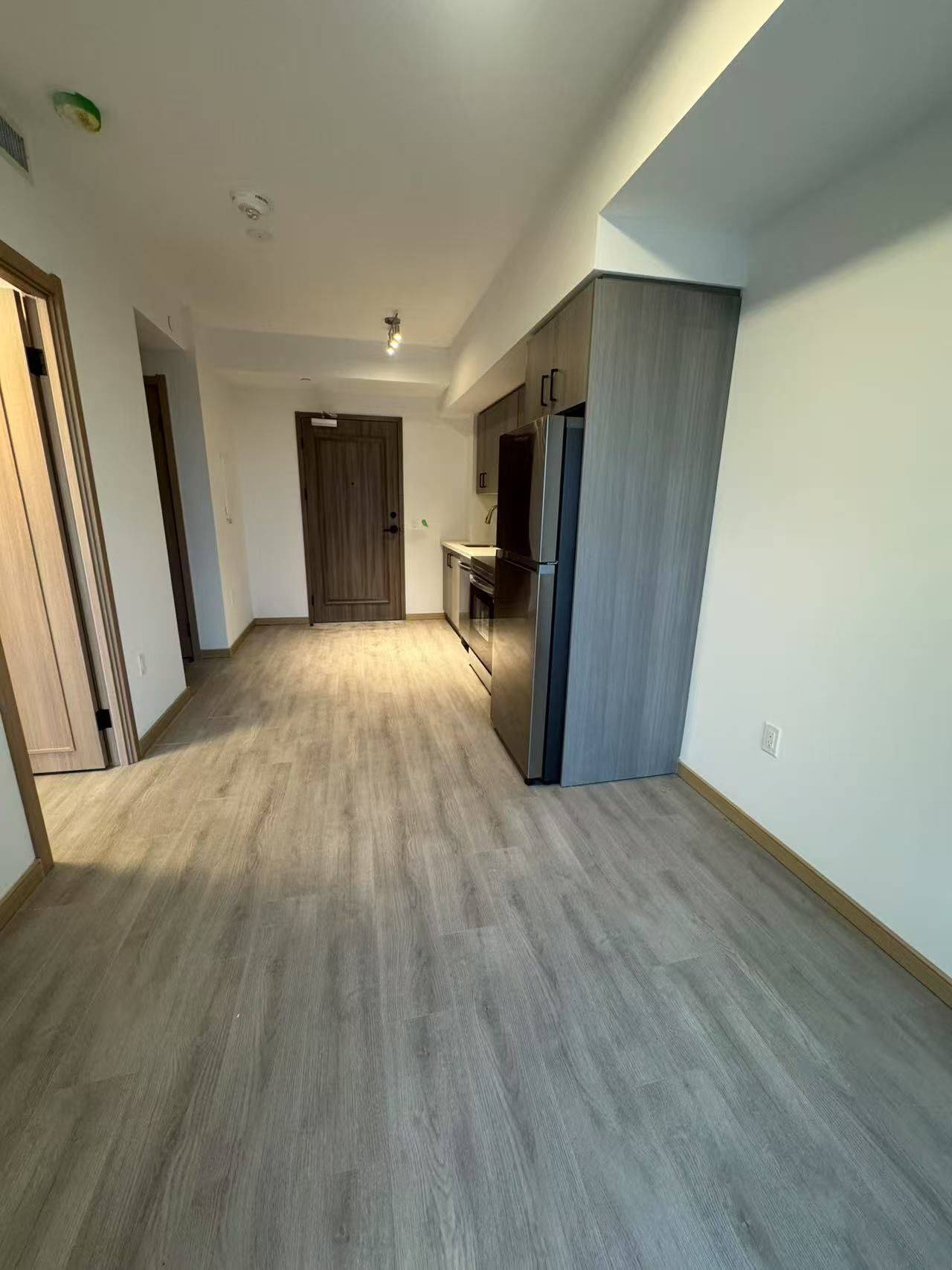 Toronto E05, ON M1T 3K5,3429 Sheppard AVE E #B619