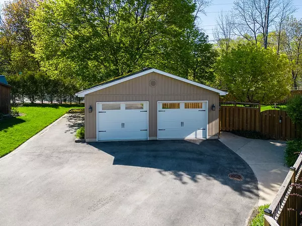 Meaford, ON N4L 1E4,67 MARSHALL ST W