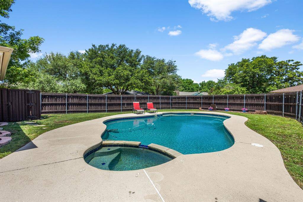 Plano, TX 75075,3213 Kingsbridge Drive