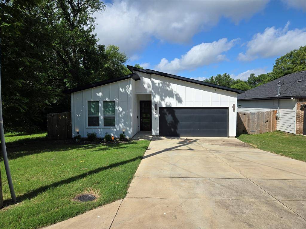 4919 Strobel Avenue, Dallas, TX 75216