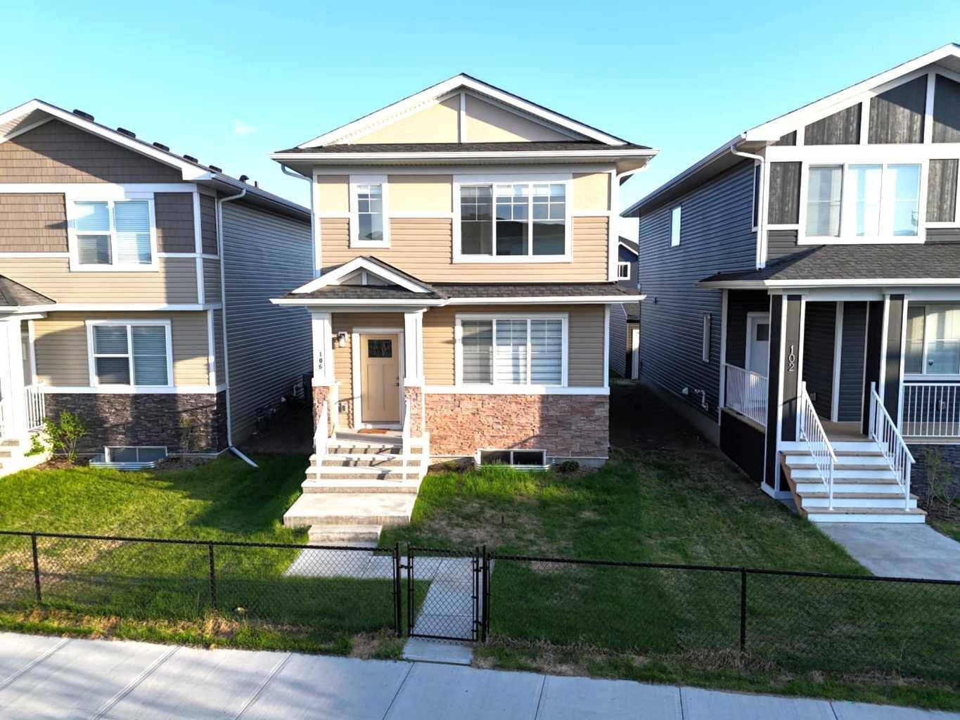 106 Dawson Harbour GRV, Chestermere, AB T1X 2S4
