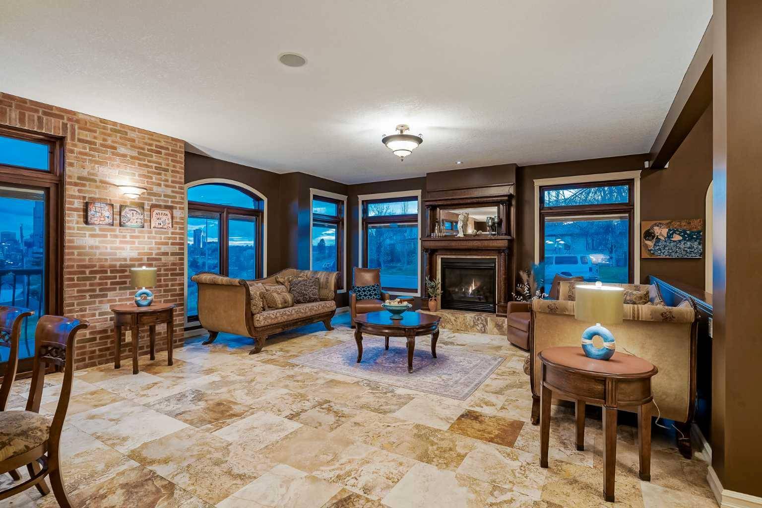 Calgary, AB T2E4L6,804 9A ST Northeast