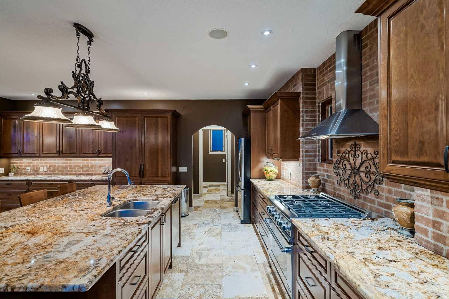 Calgary, AB T2E4L6,804 9A ST Northeast