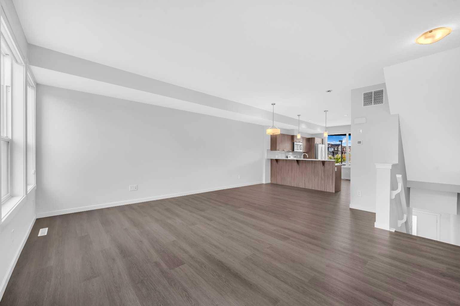 Calgary, AB T3J 0W4,70 Saddlestone DR Northeast #604