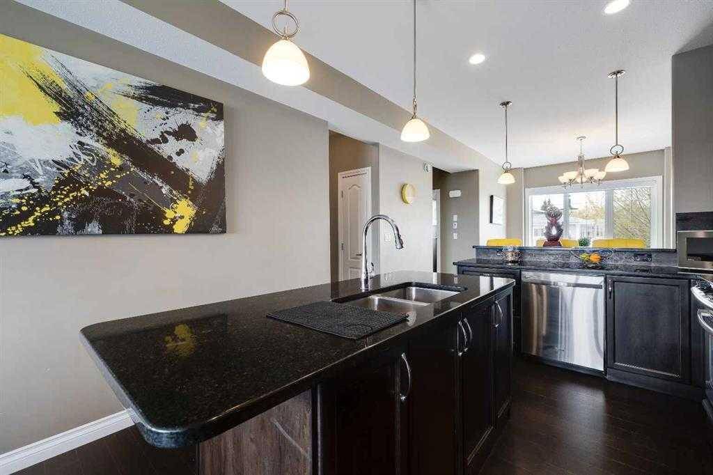 Sylvan Lake, AB T4S0M6,5210 Lakeshore DR #103