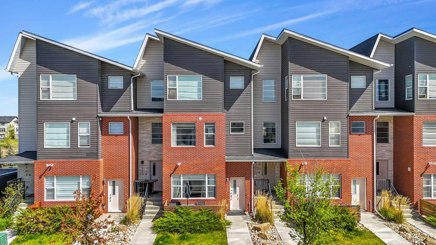 415 Saddlemont BLVD NE, Calgary, AB T3J0X9