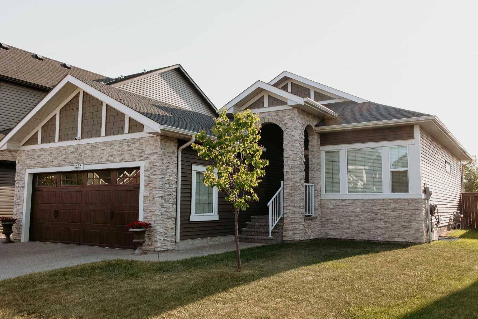 228 Aspenmere CIR, Chestermere, AB T1X0T5
