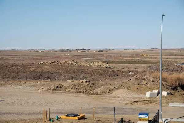 Strathmore, AB T1P 2J5,420 Lakewood DR
