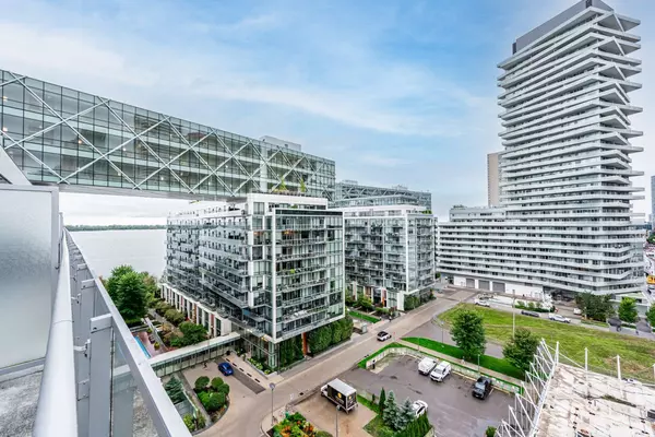 39 Queens Quay E #1039, Toronto C08, ON M5E 0A5