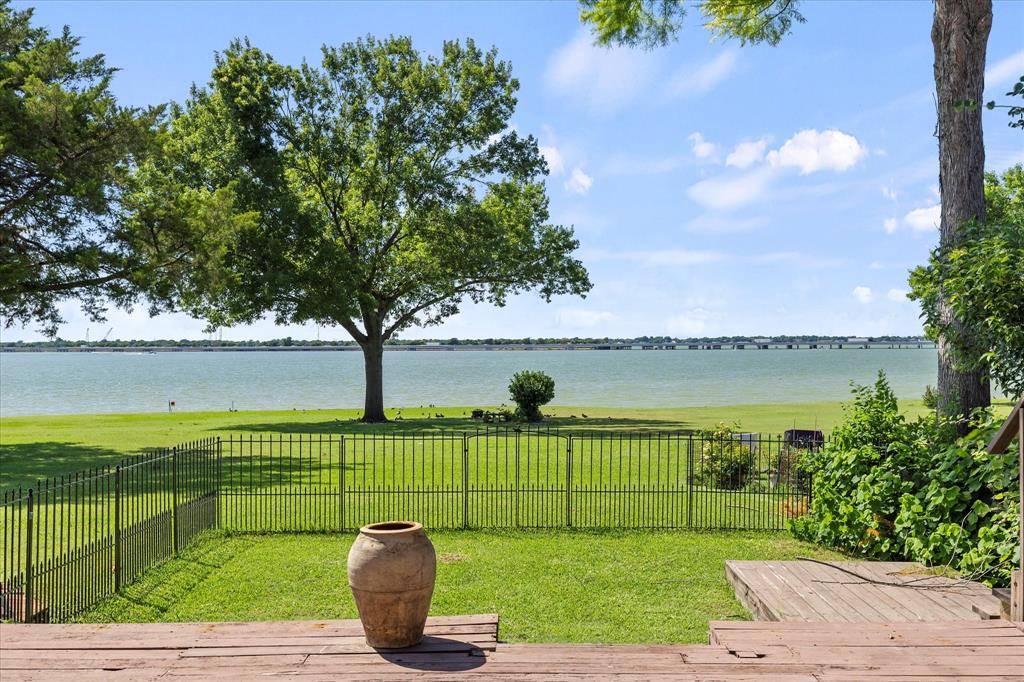 5556 Canada Court, Rockwall, TX 75032