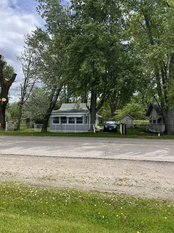 Chatham-kent, ON N8A 4K9,1758 River RD N