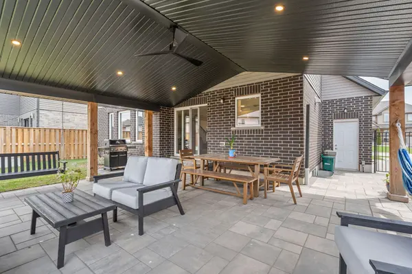 Stratford, ON N5A 3S5,16 Anderson CRES