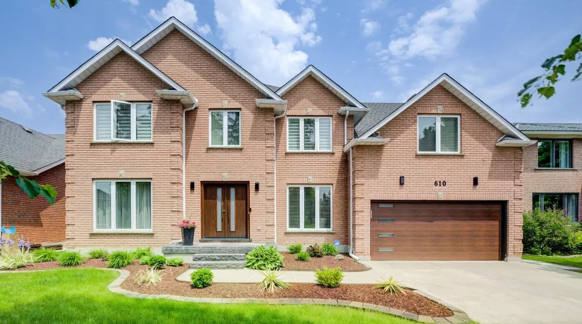 Waterloo, ON N2K 3R1,610 STONEBURY CRES