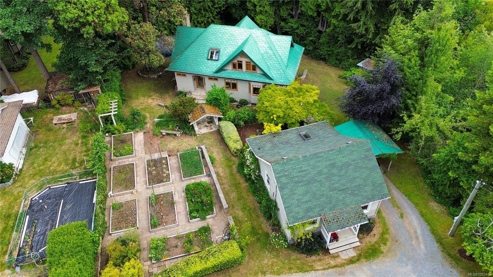 Lantzville, BC V0R 2H0,7316 LANTZVILLE Rd