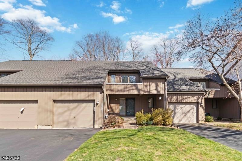 Morristown Town, NJ 07960,31 Windmill Dr
