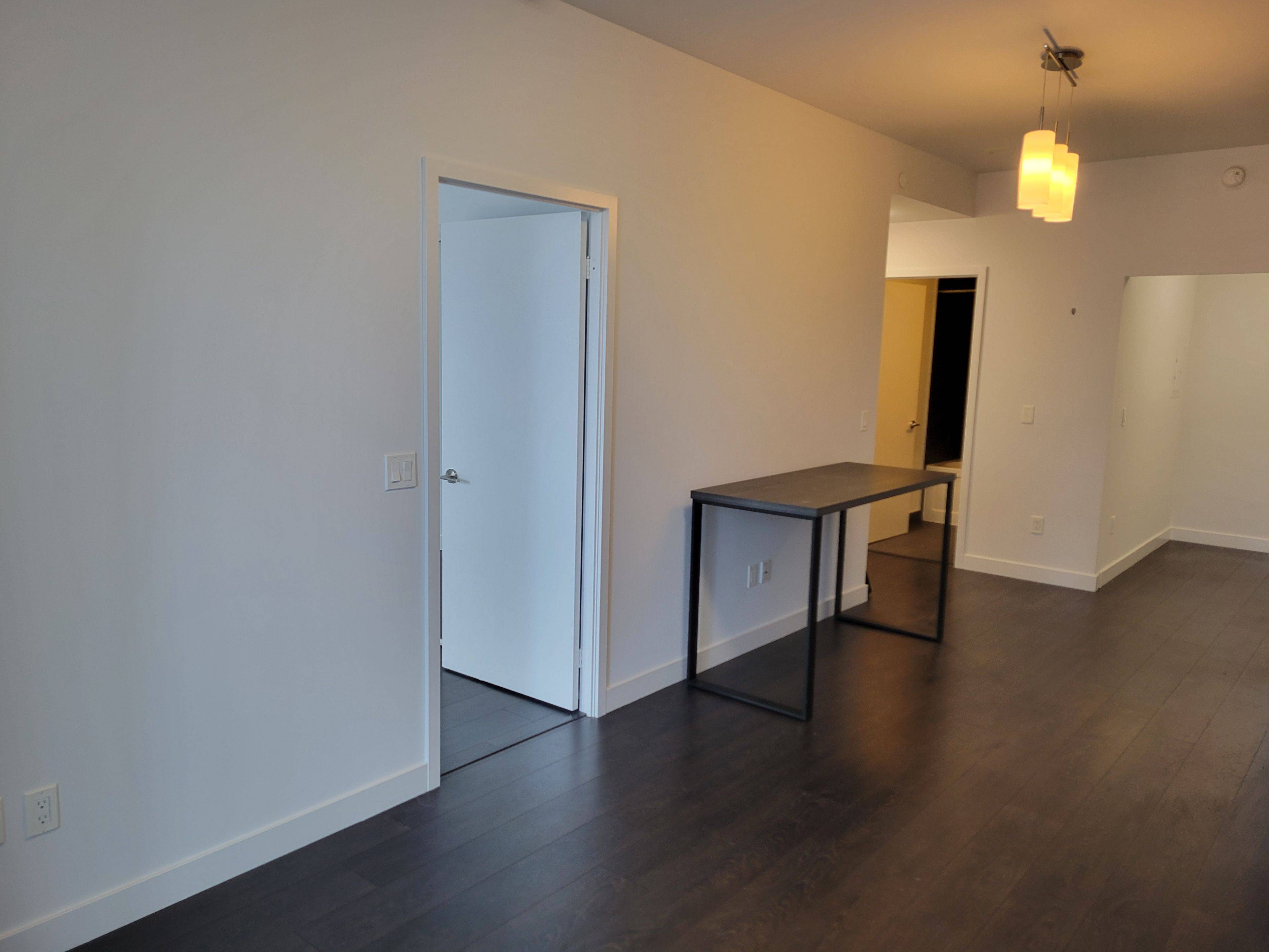 Toronto C03, ON M4P 0C1,8 Eglinton AVE E #1001