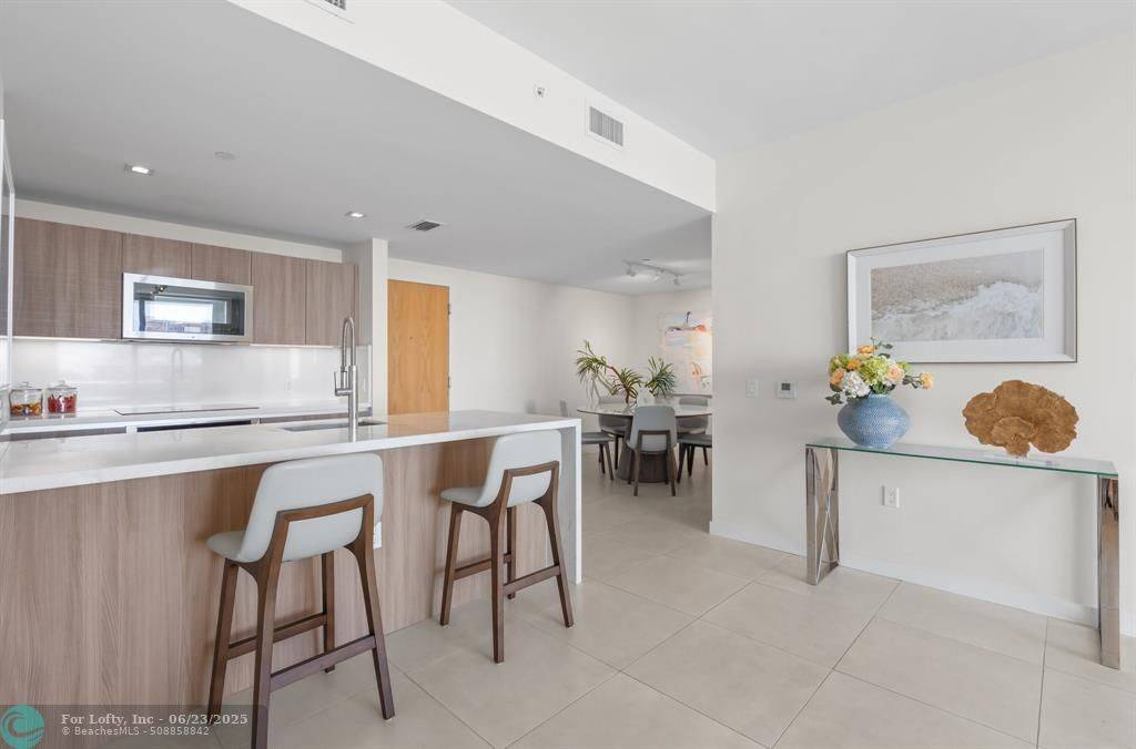 Fort Lauderdale, FL 33304,401 N Birch Road #1102