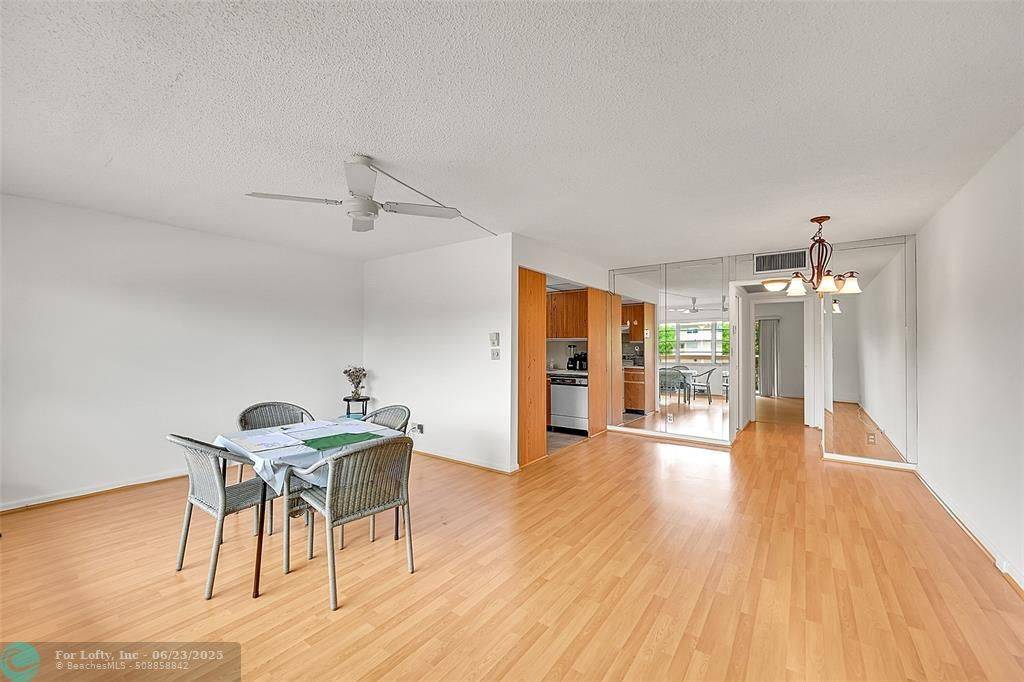Coconut Creek, FL 33066,2103 Lucaya Bnd #E3