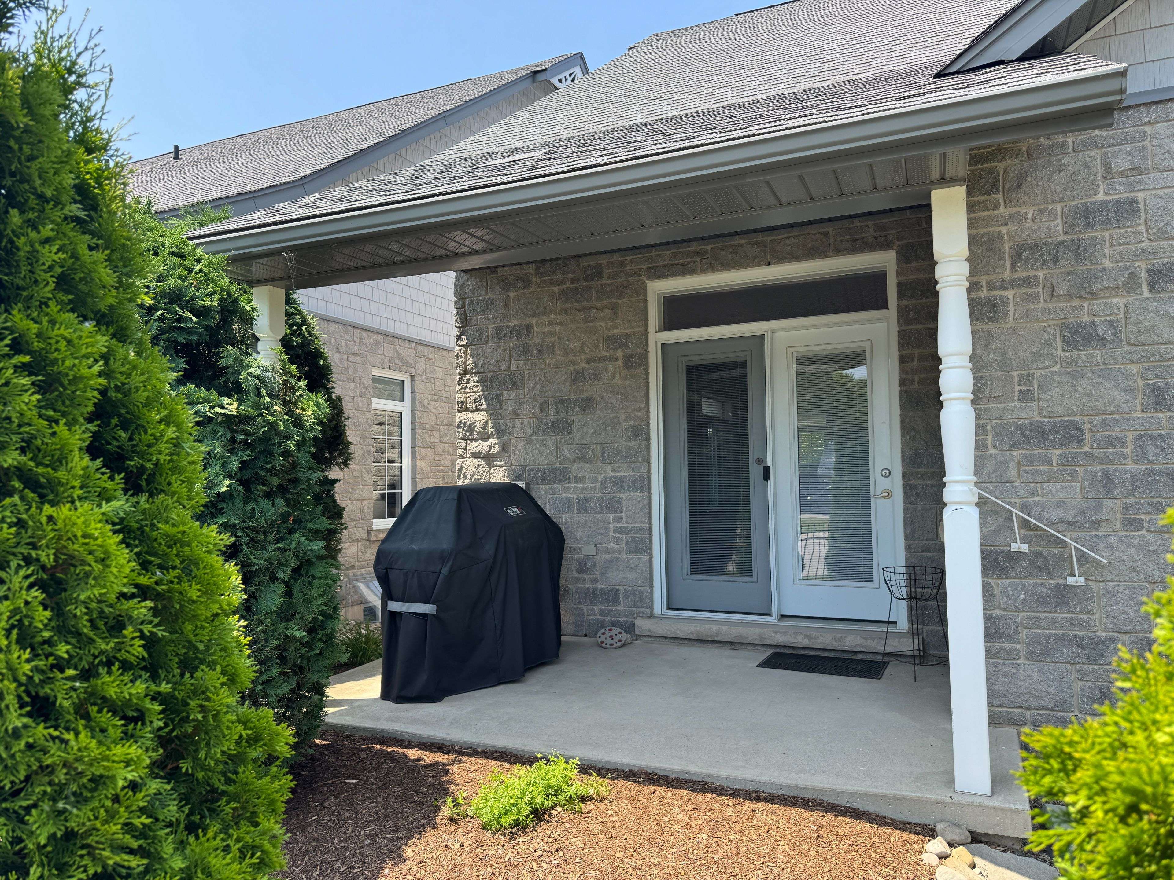 Saugeen Shores, ON N0H 2L0,190 Morpeth ST #17