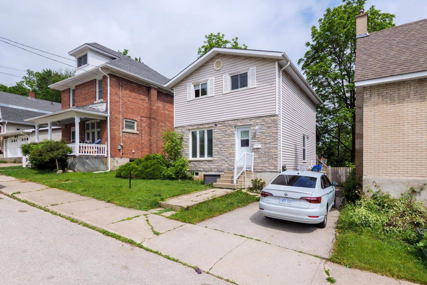 Owen Sound, ON N4K 3T5,428 11TH A ST W