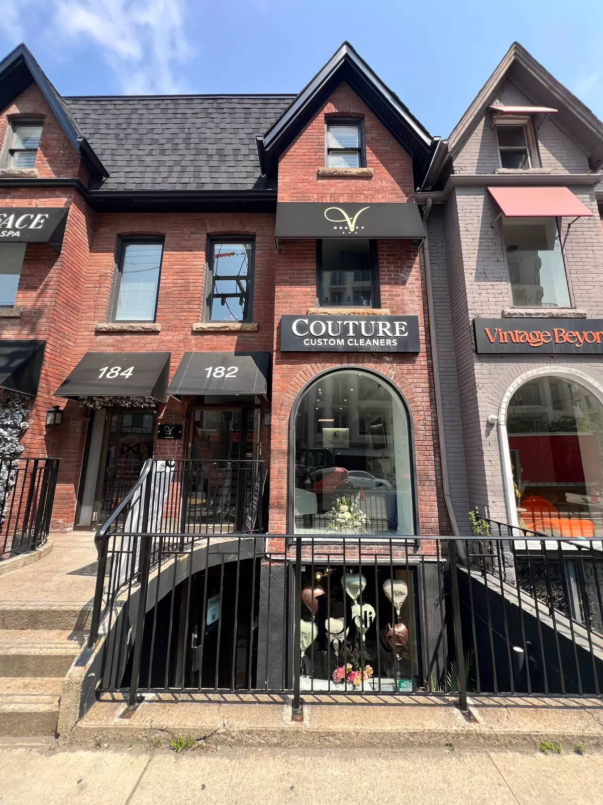 Toronto C02, ON M5R 1J2,182 Davenport RD #First Floor