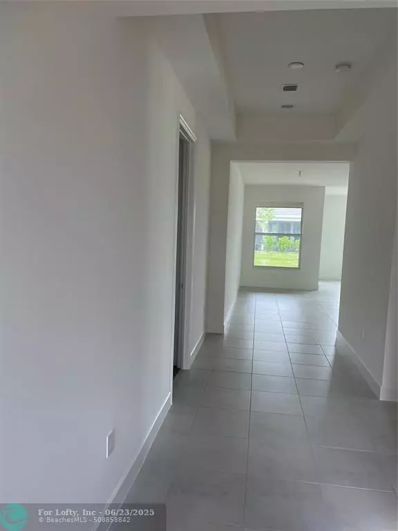 Port St Lucie, FL 34987,15673 SW Egret Coast Dr