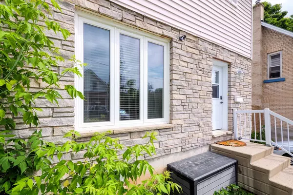 Owen Sound, ON N4K 3T5,428 11TH A ST W