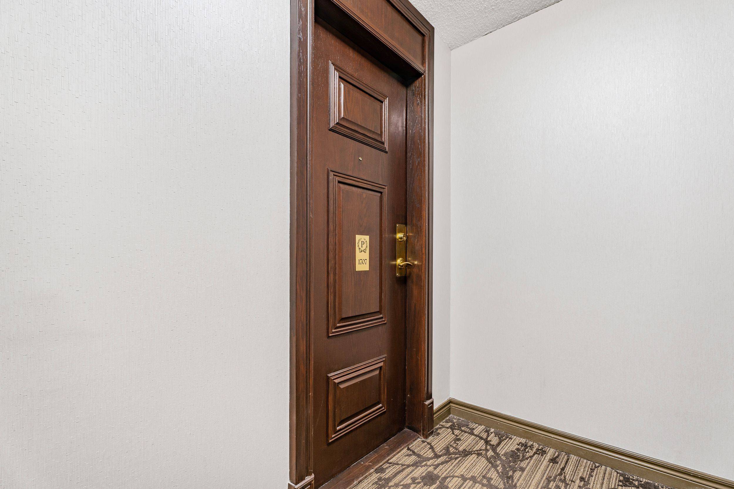 Toronto C14, ON M2N 7G5,20 Olive AVE #1707