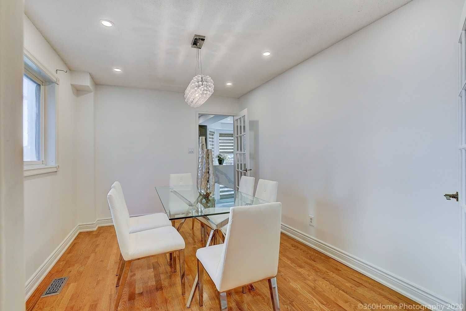 Whitby, ON L1P 1L1,32 Bluebell CRES E