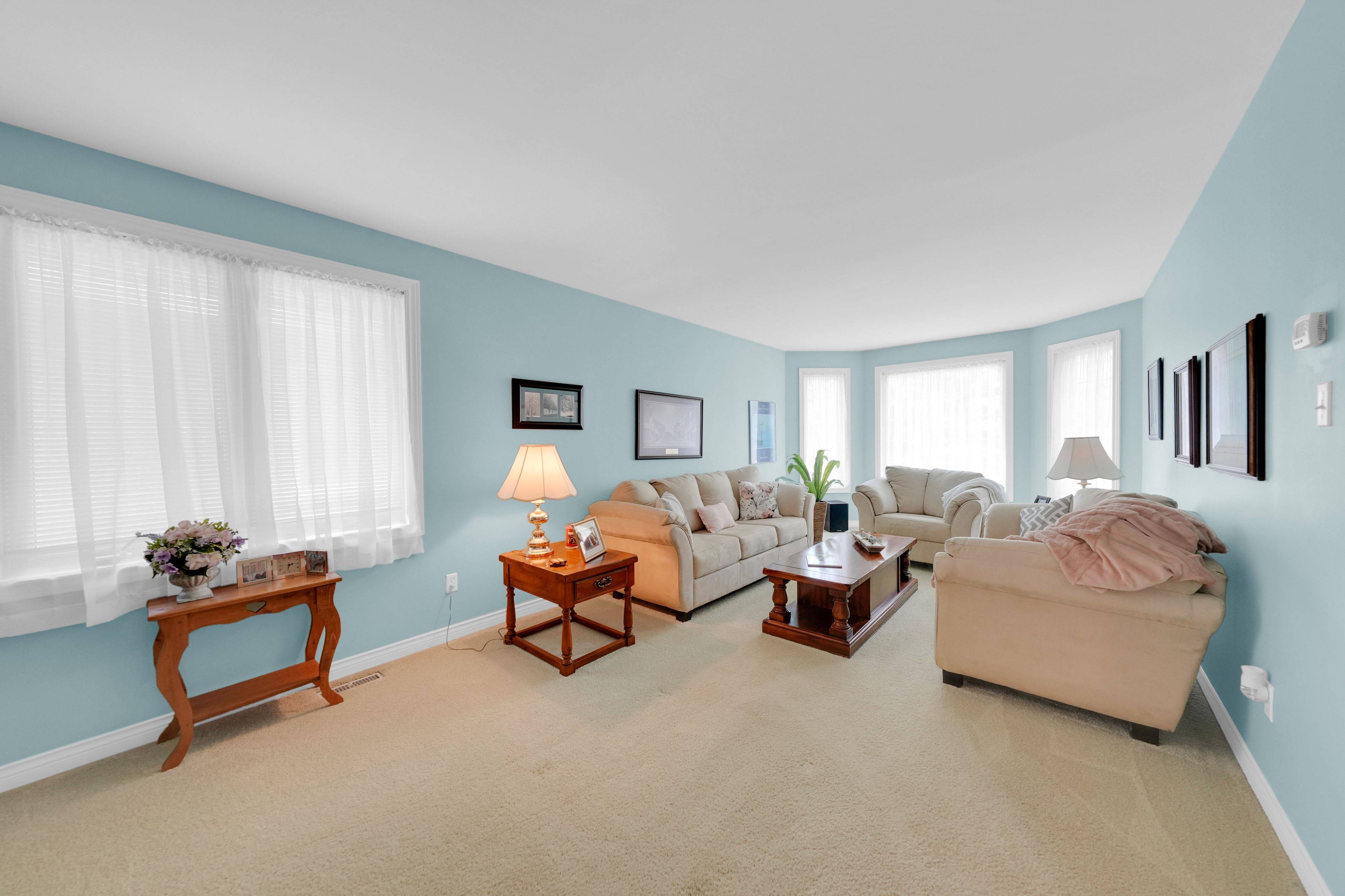 East Gwillimbury, ON L9N 1C9,18 Stonehill BLVD