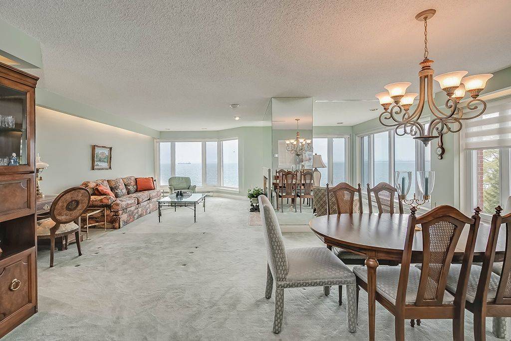 Burlington, ON L7R 4G7,2220 Lakeshore RD #23