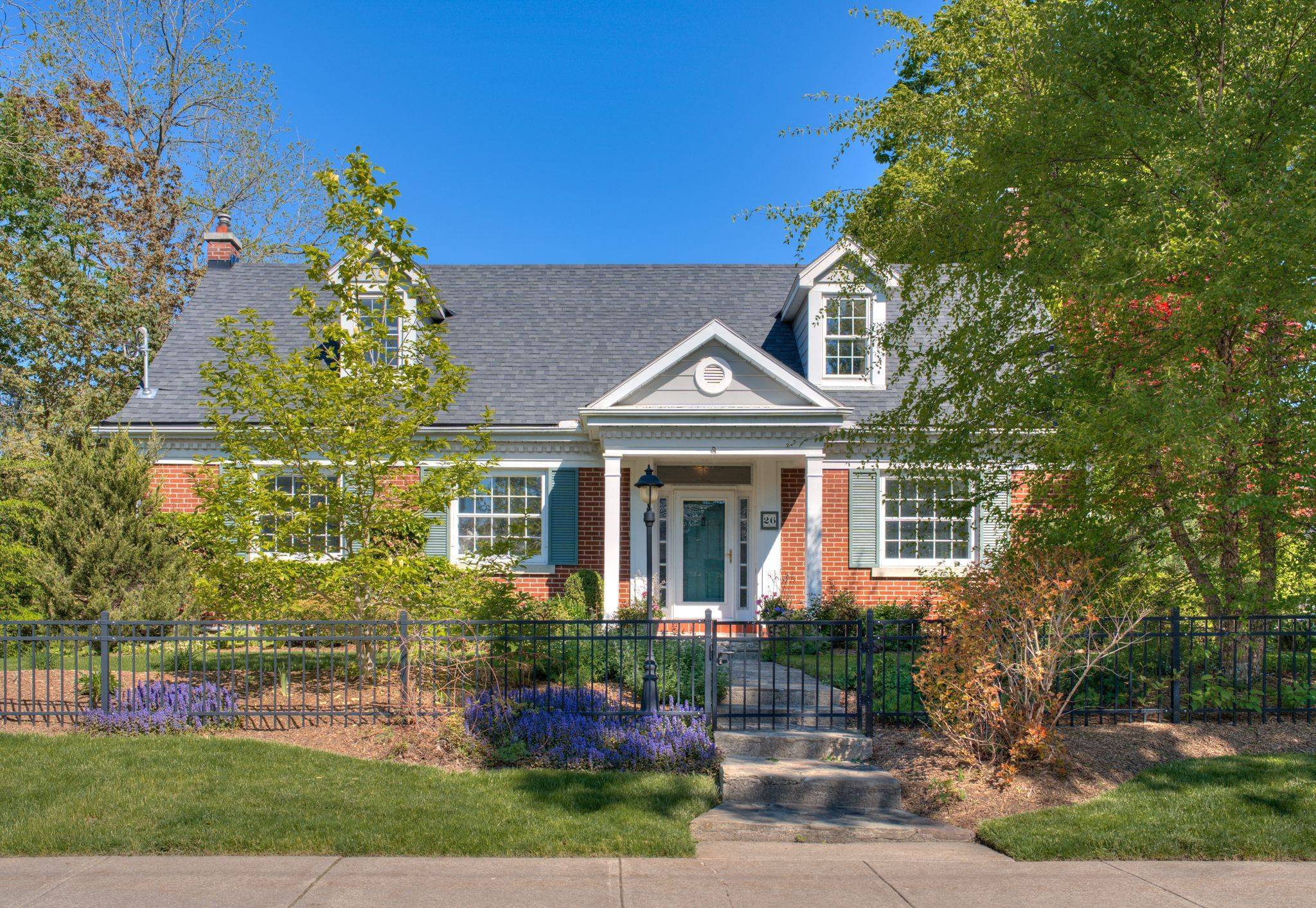 Guelph, ON N1E 2G9,26 Lemon ST