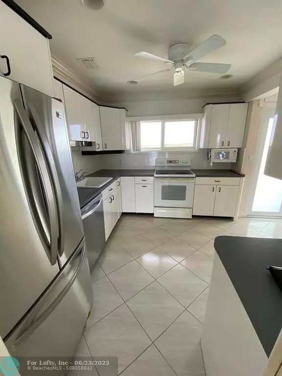 Deerfield Beach, FL 33441,500 SE 21st Ave #805